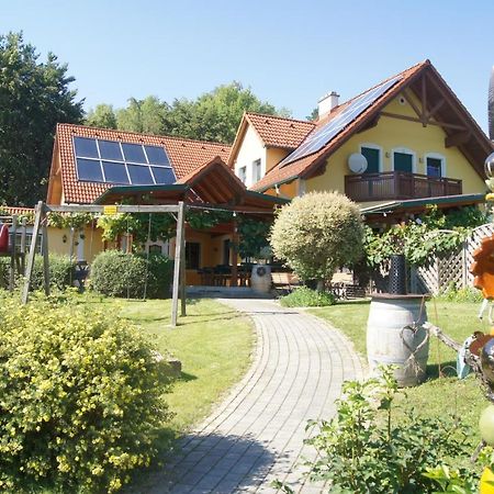 Riegler'S Buschenschank Loipersdorf bei Fürstenfeld Exterior foto