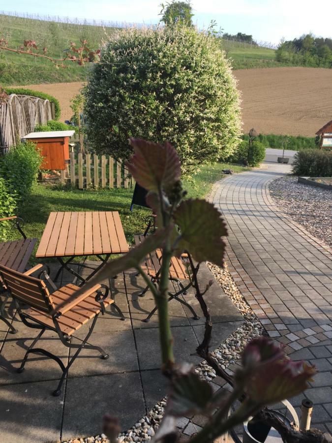Riegler'S Buschenschank Loipersdorf bei Fürstenfeld Exterior foto