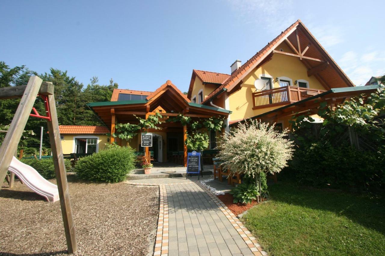 Riegler'S Buschenschank Loipersdorf bei Fürstenfeld Exterior foto